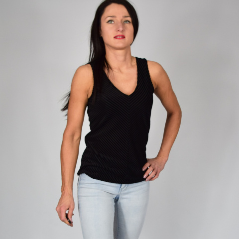 top _ welur/tiul _ LUGO top _ welur/tiul _ LUGO